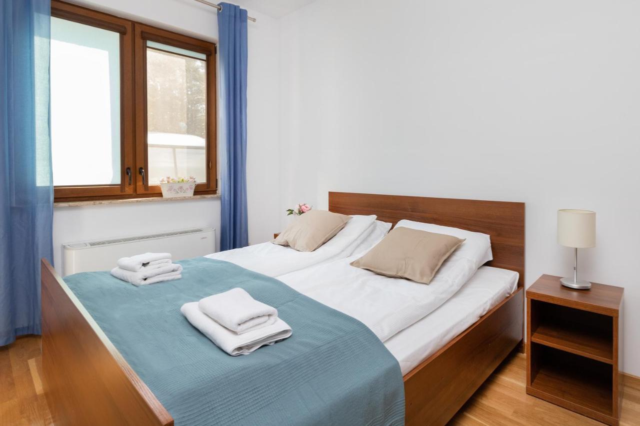 Villa 4 Pory Roku By Noclegi Renters Jastrzębia Góra Esterno foto