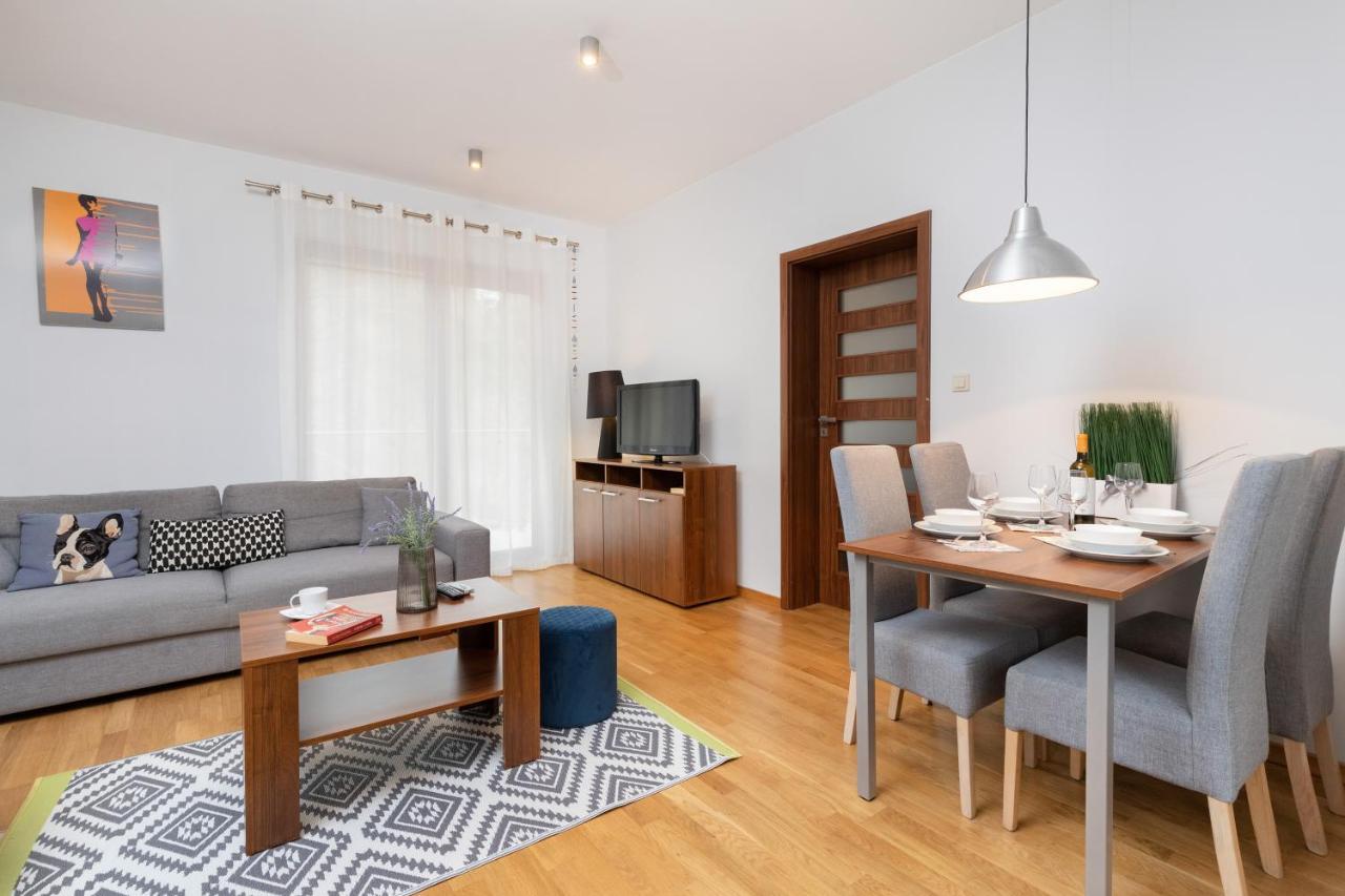 Villa 4 Pory Roku By Noclegi Renters Jastrzębia Góra Esterno foto